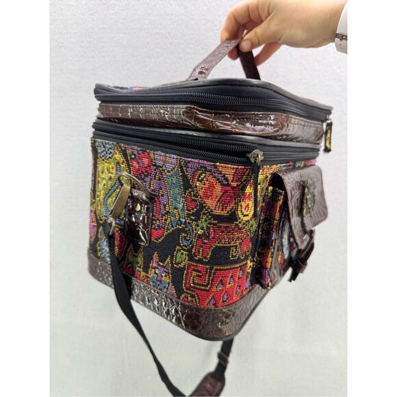 Laurel Burch Womens Multicolor Cat Faces Travel Cosmetic Makeup Train Case - Picture 2 of 12